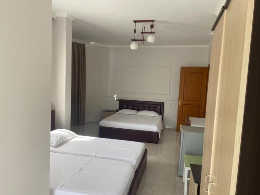 Hotel Tirona Durres Luaran gambar