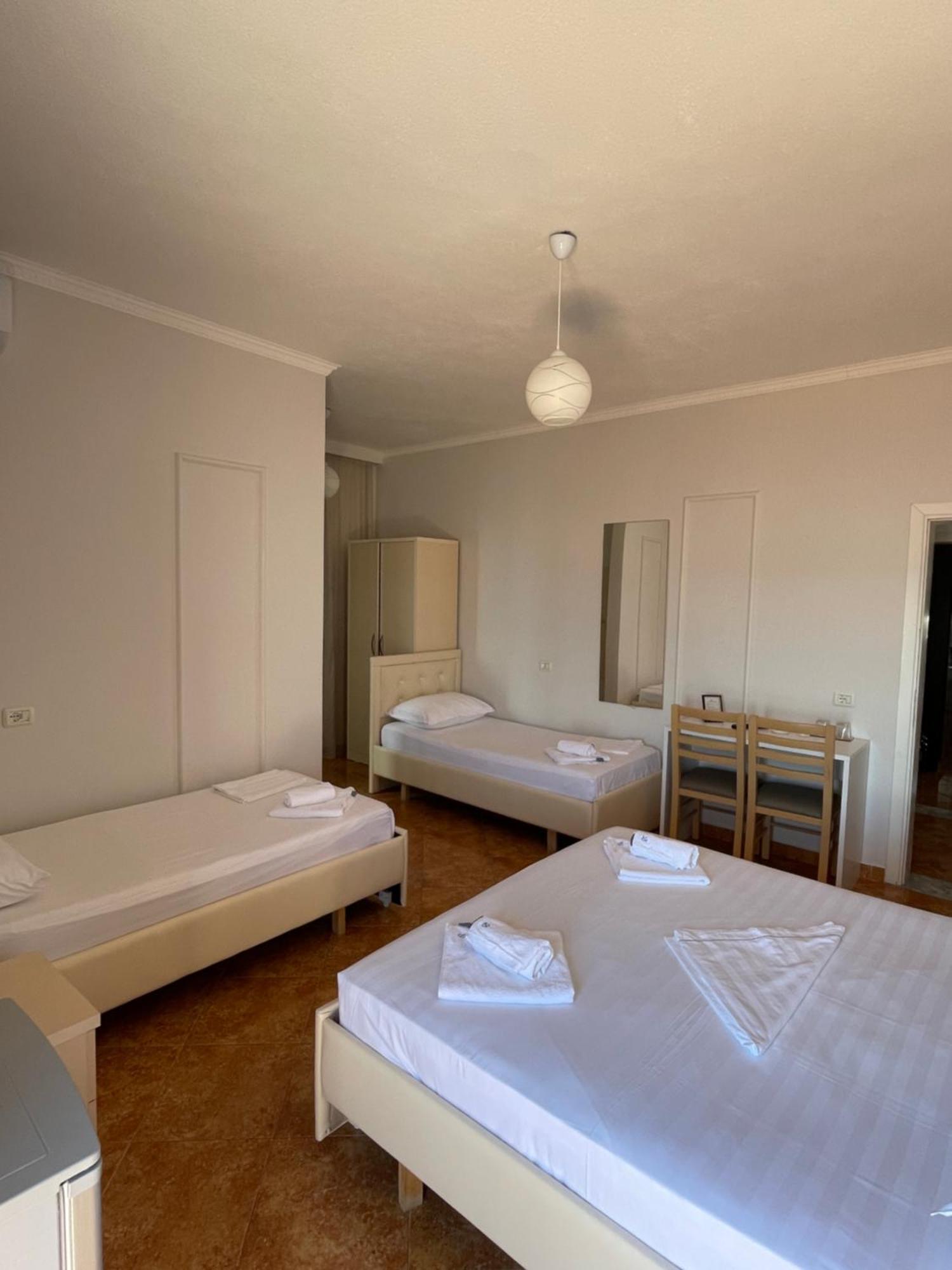 Hotel Tirona Durres Luaran gambar