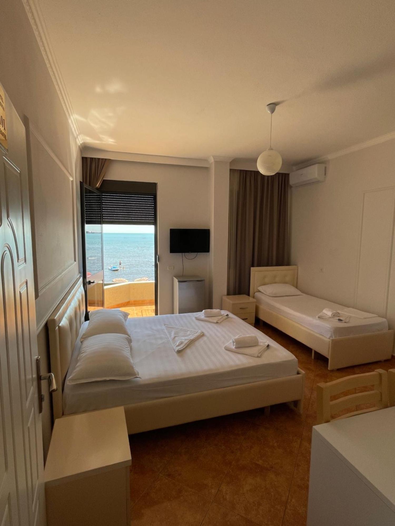 Hotel Tirona Durres Luaran gambar
